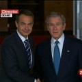 La foto de Zapatero en la Casa Blanca con Bush