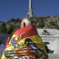 La ultraderecha insulta a la Guardia Civil por impedirle conmemorar el 20-N en el Valle de los Caídos
