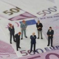 Hacienda accederá a las cuentas de quien ingrese billetes de 200 ó 500 euros