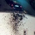 Un alemán se empotra con su coche en el tejado de una iglesia