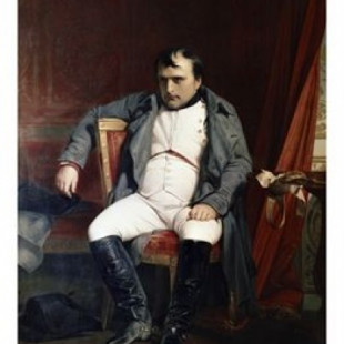 Curiosa evolución de los titulares ante la llegada de Napoleón a París