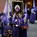 Organizar una procesión cuesta unos 18.000 euros: La devoción no conoce la crisis