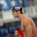 Phelps bate el récord del mundo en los 200 metros mariposa y gana el oro