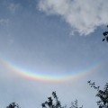 Cuando el arco iris sale "al revés"