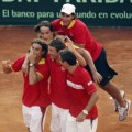 Feliciano López y Tommy Robredo dan el billete para la final a España