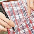 Cómo se fabrican los falsos bolsos de Louis Vuitton en China