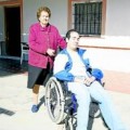 El obispado de Cádiz desaloja a una anciana y a su hijo minusválido
