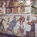 Hallan pirámide con murales de los mayas