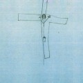 Un niño de ocho años es expulsado del colegio y enviado al psicólogo por dibujar a Jesucristo en la Cruz