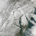 La costa este de Estados Unidos cubierta de nieve vista desde el satélite Aqua