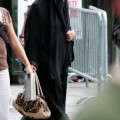 Llevar "burka" en público en Francia podría multarse con 750 euros