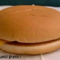 McDonald’s “se excedió” al despedir a un empleado por regalar una loncha de queso