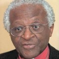 Desmond Tutu denuncia la ola de homofobia que recorre África