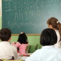 Los alumnos que estudian en castellano e inglés logran mejores resultados en la primera lengua