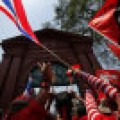 Bangkok, en estado de excepción tras la irrupción de los camisas rojas en el Parlamento de Tailandia