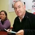 IU pide "enseñar los dientes" a Zapatero y los bancos
