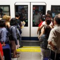Interior despliega en Madrid un dispositivo para abrir la línea de Metro que lleva al aeropuerto