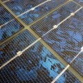 Un nuevo proceso ofrece paneles solares capaces de competir en rendimiento con el petróleo
