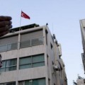 Un palestino toma dos rehenes en la Embajada turca en Tel Aviv