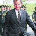 Zapatero acepta dar más competencias a Euskadi a cambio del apoyo del PNV