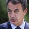 Los nervios por la debacle del PSOE disparan la presión sobre Zapatero