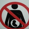 Prohibida la entrada de mujeres embarazadas o con la regla a una exposición de arte maorí