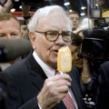 Buffett: "Los multimillonarios deberíamos pagar más impuestos"