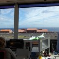 El aeropuerto de El Hierro comienza operar con los primeros controladores "privados" de España