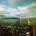 Increible foto de un arco iris en el puente de San Francisco