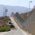 Por primera vez un inmigrante quiso saltar la valla de Ceuta para dejar España