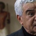 Dimite Zahi Hawass y continúa el expolio en Egipto