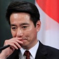 Dimite el ministro de Exteriores japonés por haber aceptado donaciones (450 Euros)