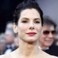 La actriz Sandra Bullock dona un millón de dolares para ayudar a Japón