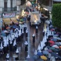 Los cofrades de Alzira se pelean en plena procesión y obligan a intervenir a la Policía