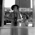 Creada la primera web sobre Vivian Maier, la empleada del hogar que resultó una de las mejores fotógrafas del siglo XX