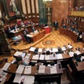 Más de 70.000 regidores y concejales españoles vulneran la ley que les obliga a hacer públicos sus negocios y bienes