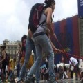 Los acampados dejan la Plaça Catalunya limpia como una "patena"