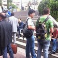 El fiscal no ve delictiva la actuación de los tres detenidos en el desalojo de la Plaza del Carmen de Granada