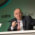 El gobernador del banco de España se arregla el despacho de Cibeles en plena crisis