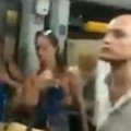 Un pasajero logra echar a dos carteristas del metro de Barcelona