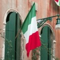 Standard & Poor's rebaja el rating a Italia