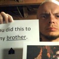 Infantes de marina a la policía de Oakland: "Usted hizo esto a mi hermano"