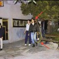 Ministro griego (con maza) en 1980 al frente de una patrulla de ultraderechistas [EN]