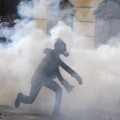 Un muerto y 676 heridos tras violentos enfrentamientos en Tahrir