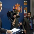 Zapatero dice que la movilización en internet le llevó a aparcar la Ley Sinde