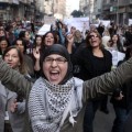 Multitudinaria manifestación de mujeres en El Cairo contra la violencia