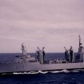 La Armada detiene a seis piratas somalíes y mata a otro tras ser atacada en el Índico