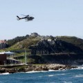 Buscan a 3 personas desaparecidas en la ensenada del Orzán de A Coruña. Un policía muerto