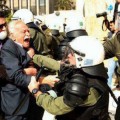 Héroe de la resistencia contra los nazis, agitador para la policía griega
