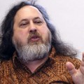 Stallman, padre del 'software' libre: "Apple es el peor enemigo de la libertad del usuario"